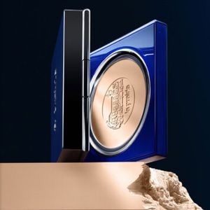 La Prairie Skin Caviar Powder Foundation